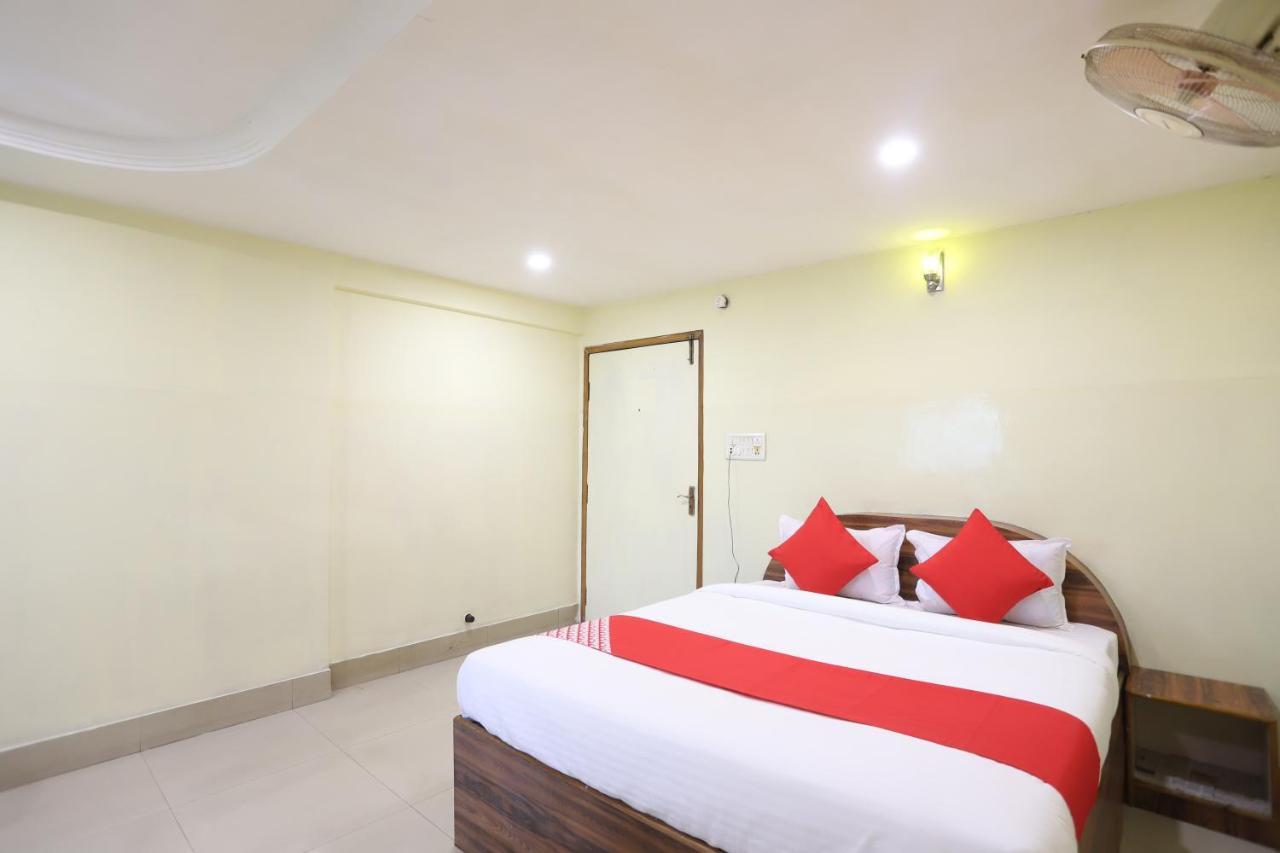 Hotel Deendayal Korba エクステリア 写真