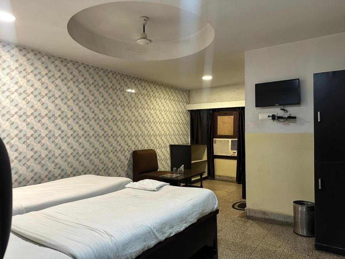 Hotel Deendayal Korba エクステリア 写真