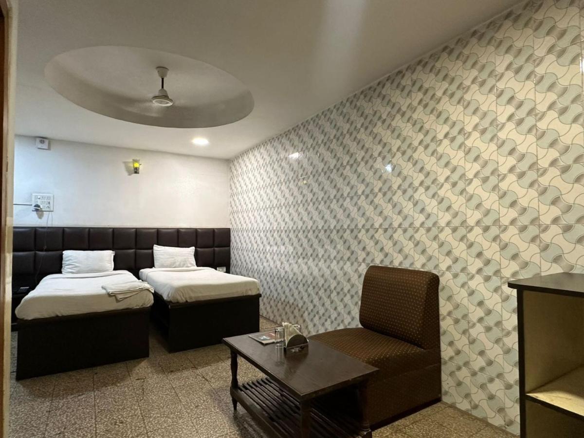 Hotel Deendayal Korba エクステリア 写真